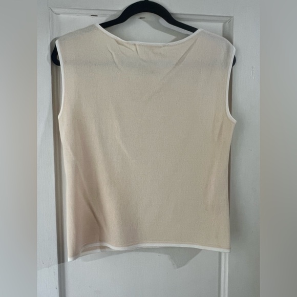 Escada Sleeveless Cashmere Blend Sweater with Silk Lace Detailing 36 - Picture 6 of 10